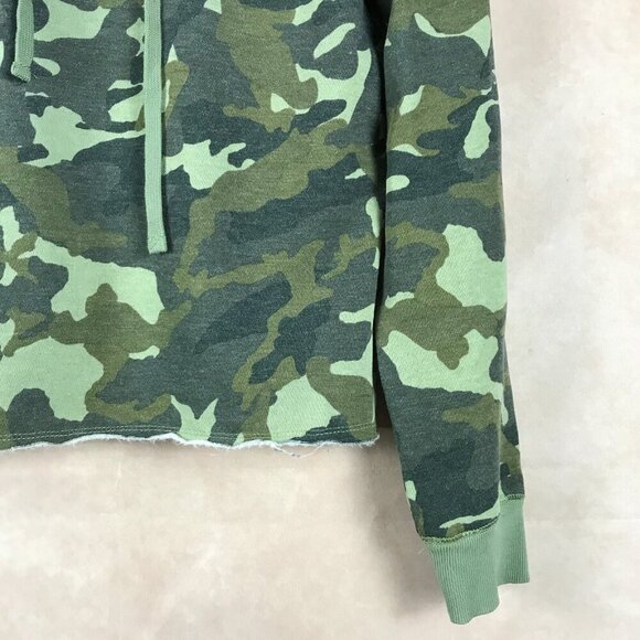 NEW Women's Cropped Green Camo Fleece Hoodie MEDIUM - Picture 6 of 7